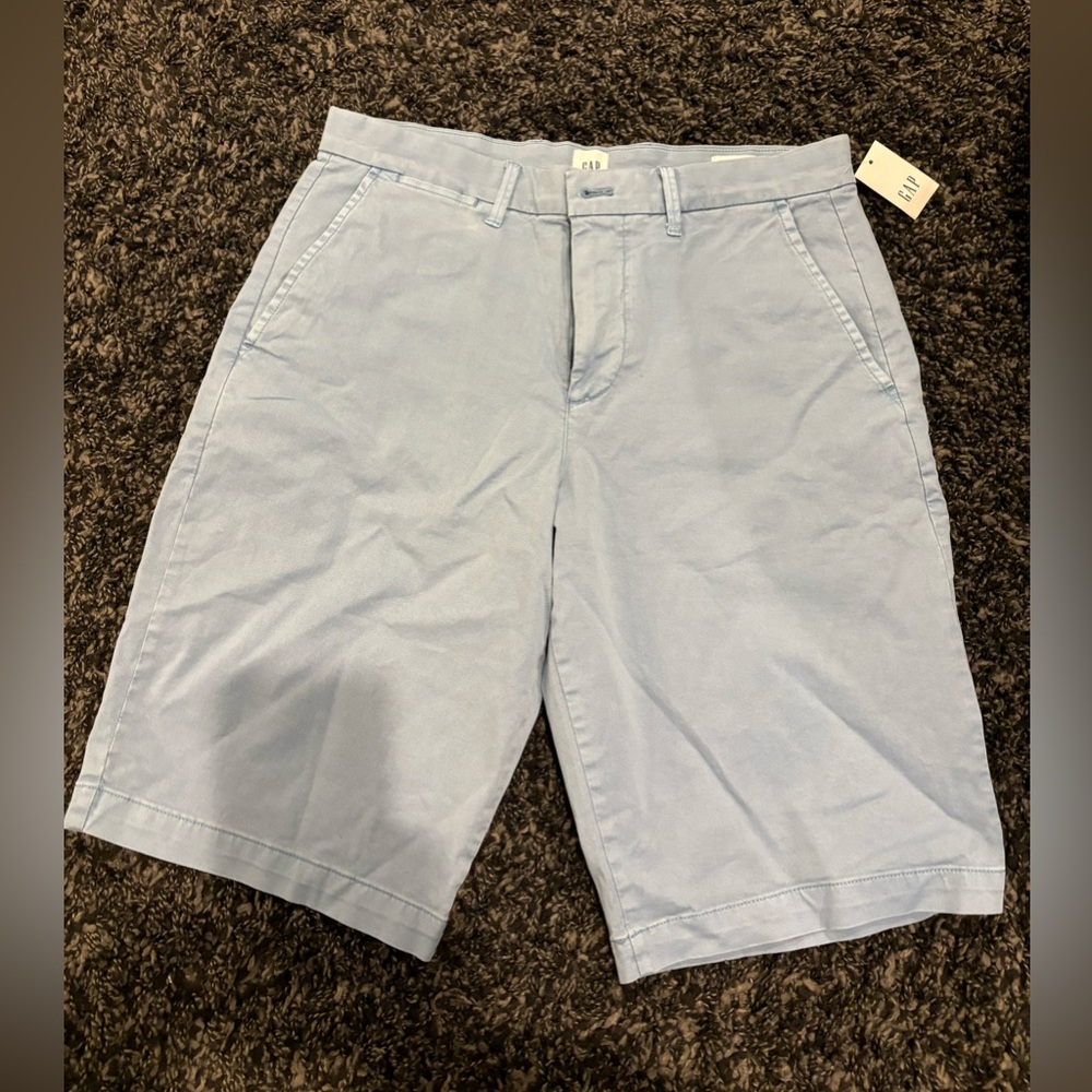New with tags mens Gap size 31 light blue shorts